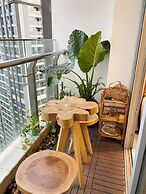 Lyshing Apartment in Vinhomes Luxury Landmark