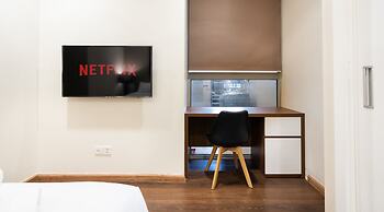 Lyshing Apartment in Vinhomes Luxury Landmark