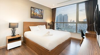 Lyshing Apartment in Vinhomes Luxury Landmark