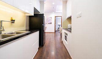 Lyshing Apartment in Vinhomes Luxury Landmark