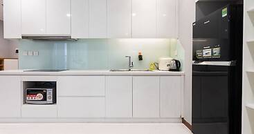 Lyshing Apartment in Vinhomes Luxury Landmark