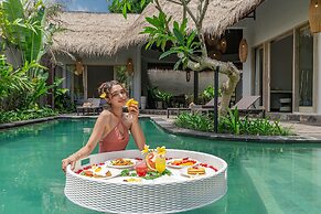 Brand new Luxury 3BR villa Ethnic Ubud 4