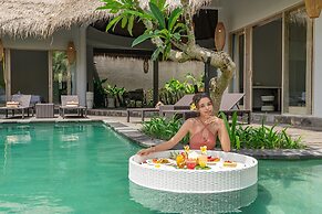 Brand new Luxury 3BR villa Ethnic Ubud 4