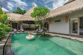 Brand new Luxury 3BR villa Ethnic Ubud 4