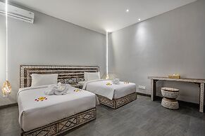 Brand new Luxury 3BR villa Ethnic Ubud 4