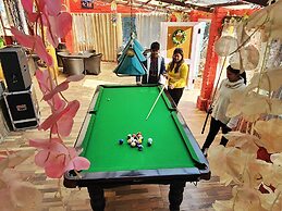 Page 3 - Riverside Rooms & Bar