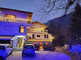 Page 3 - Riverside Rooms & Bar