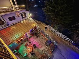 Page 3 - Riverside Rooms & Bar