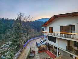 Page 3 - Riverside Rooms & Bar