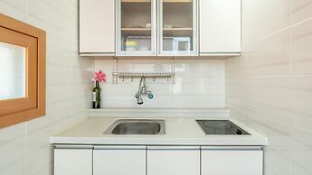 Geoje Sunbeachoceanview Dog Pension