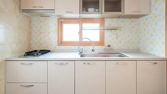 Geoje Sunbeachoceanview Dog Pension