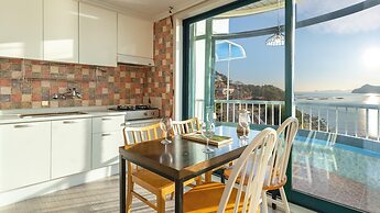 Geoje Sunbeachoceanview Dog Pension