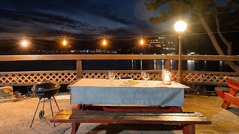 Geoje Sunbeachoceanview Dog Pension