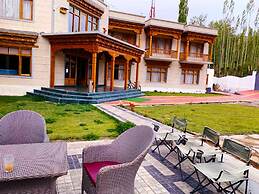 Niran Boutique Hotel