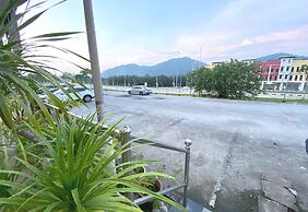 OYO 89715 CK Hotel 2