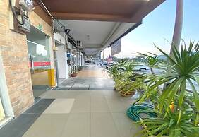 OYO 89715 CK Hotel 2