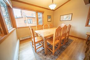 Tennis Townhomes 1331