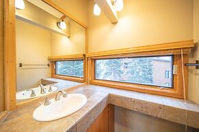 Tennis Townhomes 1331