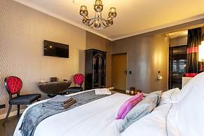 La Belle 10 Boutique Hotel