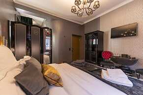 La Belle 10 Boutique Hotel