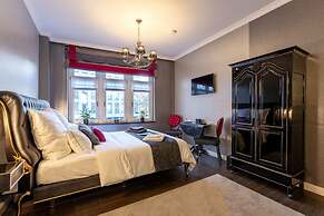 La Belle 10 Boutique Hotel