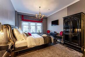 La Belle 10 Boutique Hotel