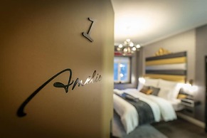 La Belle 10 Boutique Hotel