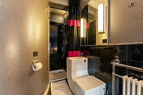 La Belle 10 Boutique Hotel