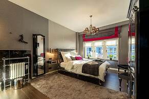 La Belle 10 Boutique Hotel