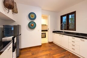 Sundance Villa in Umalas Panoramic Rooftop Views