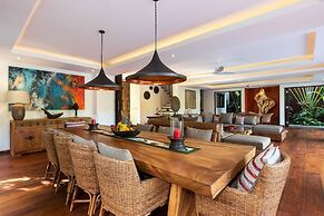 Sundance Villa in Umalas Panoramic Rooftop Views