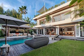 Sundance Villa in Umalas Panoramic Rooftop Views