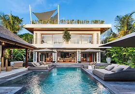 Sundance Villa in Umalas Panoramic Rooftop Views