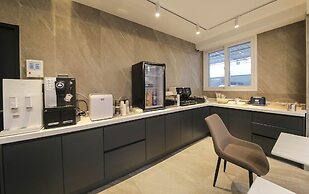 Brown Dot Hotel Pungam