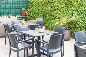 Avenue 41 Guest House