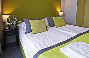 IRS ROYAL APARTMENTS - IRS Brabank