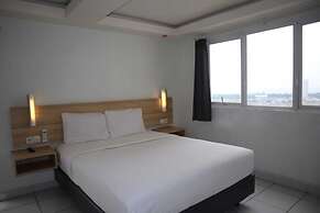 IZI COZI HOTEL KEMAYORAN