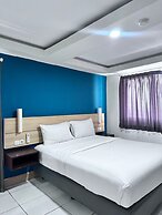 IZI COZI HOTEL KEMAYORAN