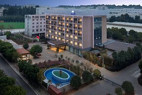 Days Inn by Wyndham Kunming Airport Economic Zone