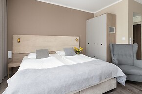 Bel Mare Elegant Apartment by Renters