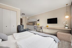 Bel Mare Elegant Apartment by Renters