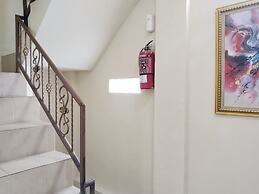 Metro Hotel Bekasi by Cocotel