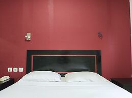 Metro Hotel Bekasi by Cocotel