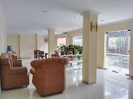 Metro Hotel Bekasi by Cocotel