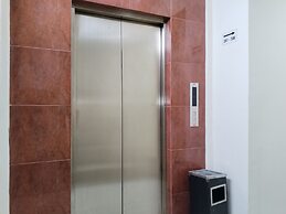 Metro Hotel Bekasi by Cocotel