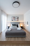 Luxury Apartment near Floisvos Marina