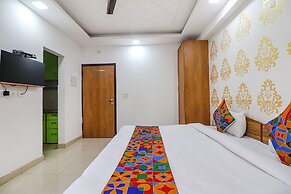 Fabexpress Abode Inn