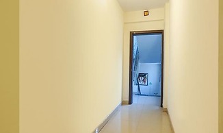 Fabhotel The Guest House