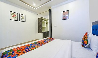 Fabhotel The Micky House