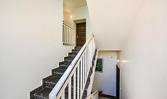 Fabhotel The Micky House